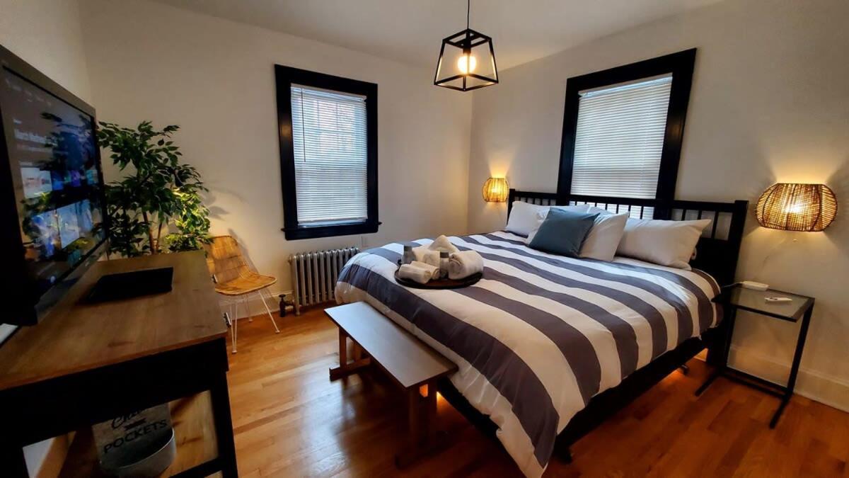Apartamento The Blue Sapphire 2Br 2 King Beds & Ample Backyard Bridgeport Exterior foto